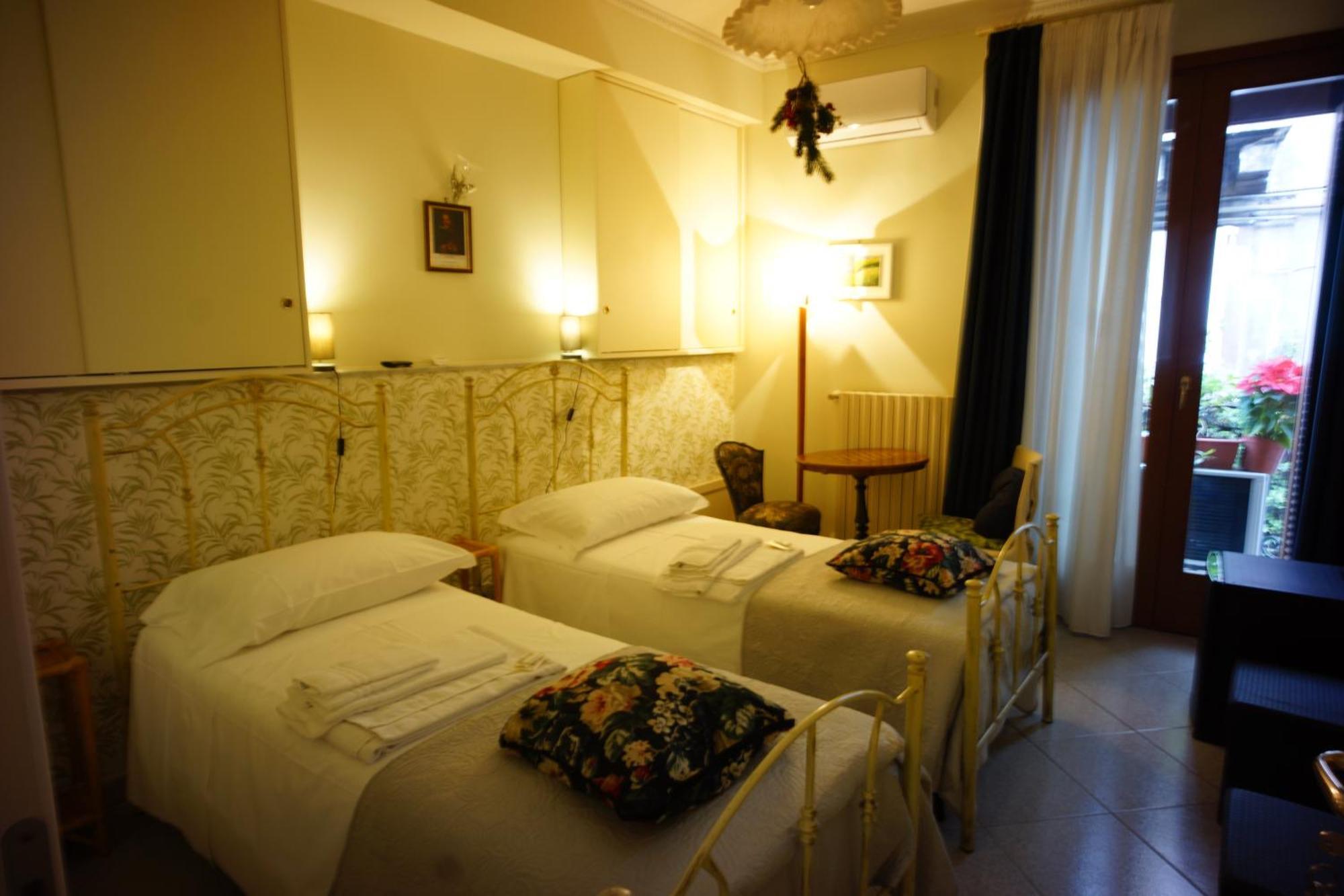 Santa Caterina Da Siena B&B CTA Eksteriør billede